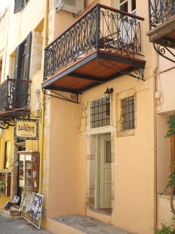 Fivos Pension Chania  Buitenkant foto
